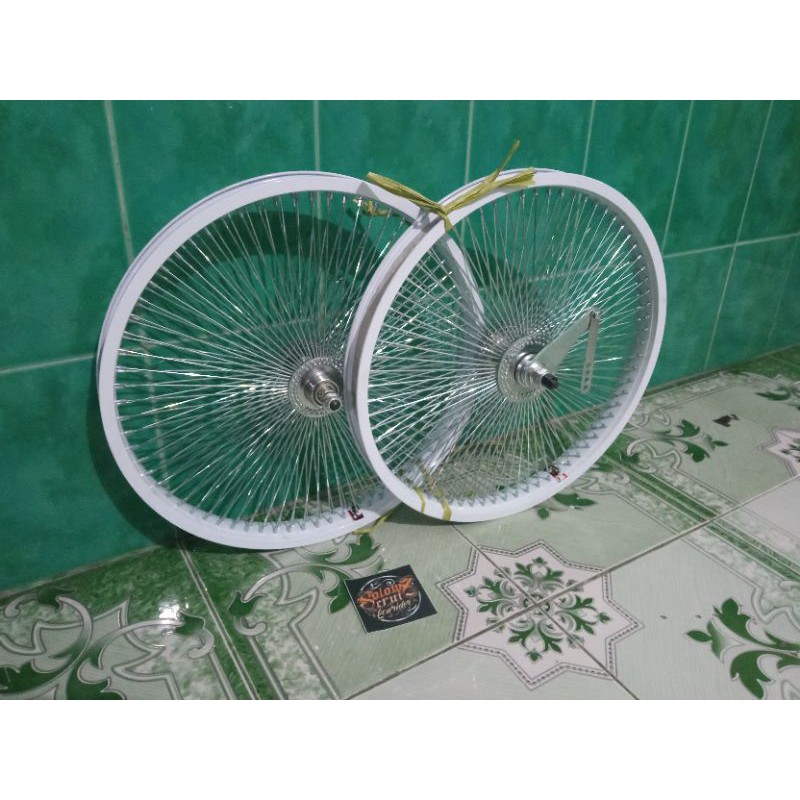 Velg Sepeda Lowrider 20 Putih