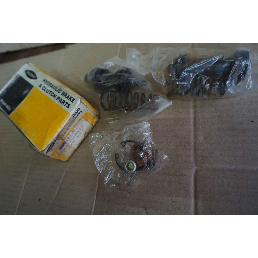 Repair Kit Master Rem Mitsubishi Colt Diesel FE 111 '79 merk Rocky