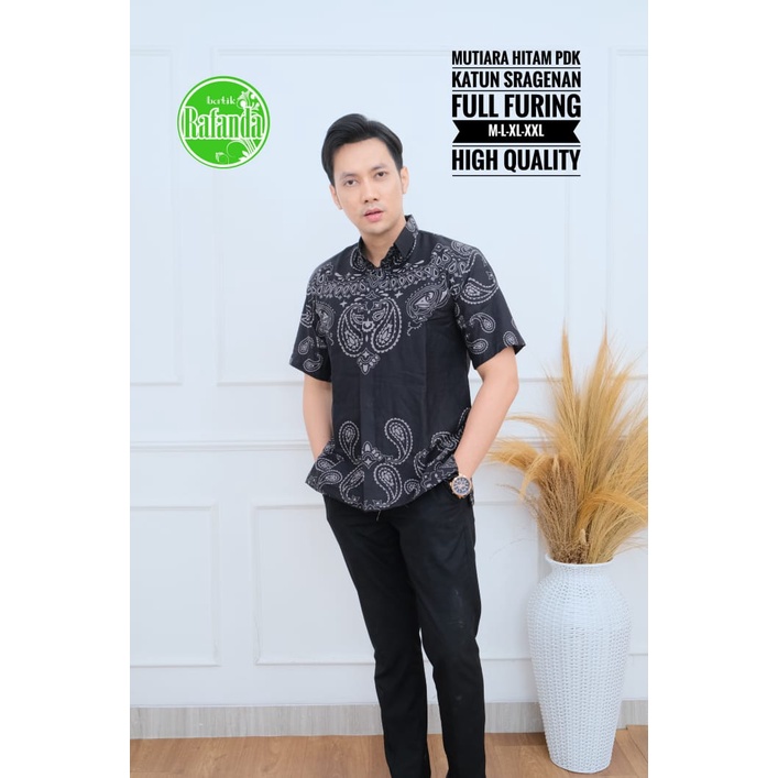 MUTIARA HITAM RAFANDA KEMEJA BATIK PRIA SOLO LENGAN PENDEK PANJANG LAPIS FURING PREMIUM ALBANI MAHKOTA BUNGA SATRIO SAE PRAKARYA NAGA BIRU BRAHMANA BIRU PROBOSETO ARESHA MAHKOTA PITA WAYANG PENDEK SEKAR LAWASAN ERLANGGA SEKTI KLABANG NAGA PEKSI BINTANG
