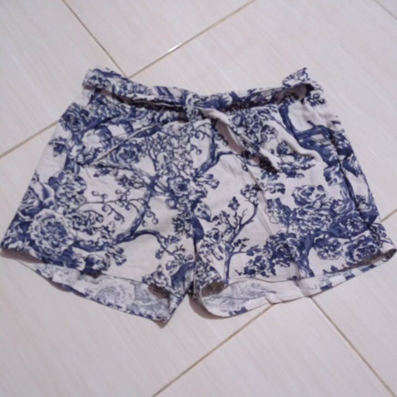 celana pendek second
