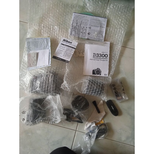 nikon d3300 (bekas)