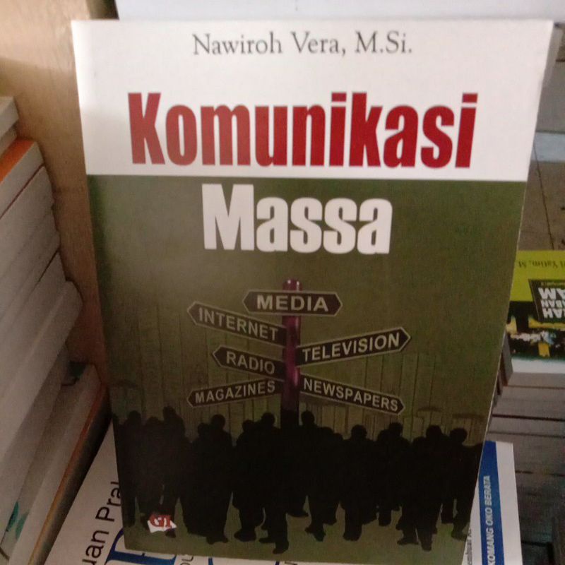 

komunikasi massa by nawiroh