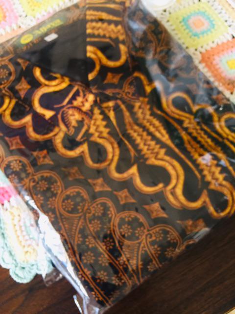 Sogan Nareswari Kemeja Batik Pria Lengan Panjang Katun Primisima Berkualitas Berfuring