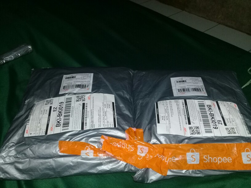 Batik Couple Terbaru Gamis Velvet