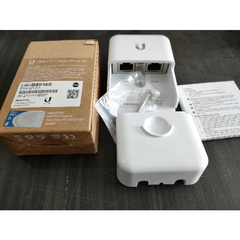 Ubiquiti Ethernet Surge Protector ETH - SP G2