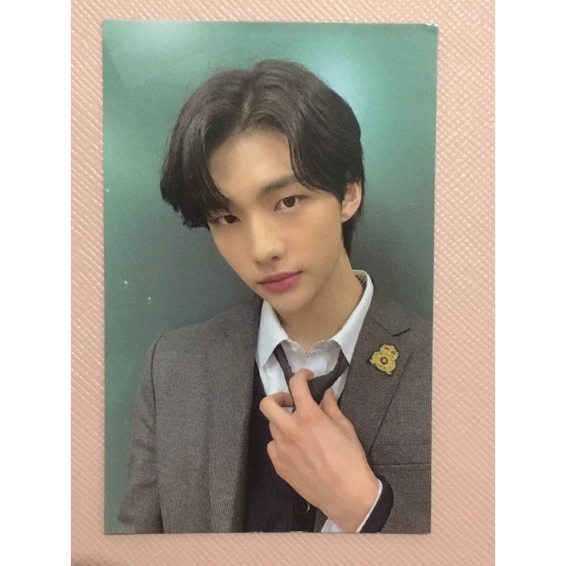 [BOOKED] Pc Hyunjin Limited Go Live