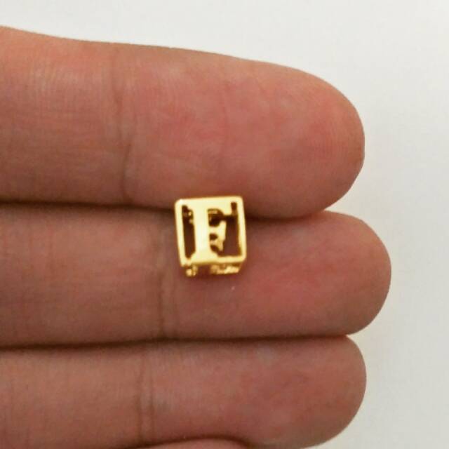 liontin emas asli kadar 875 huruf f square