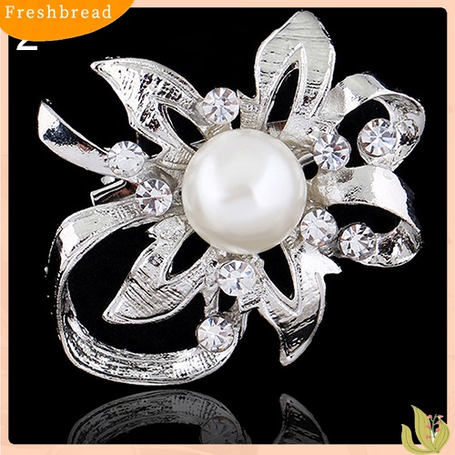 [ TERLARIS]New Bridal Bouquet Rhinestone Crystal Brooch Pin Silver Pearl Brooches Flower