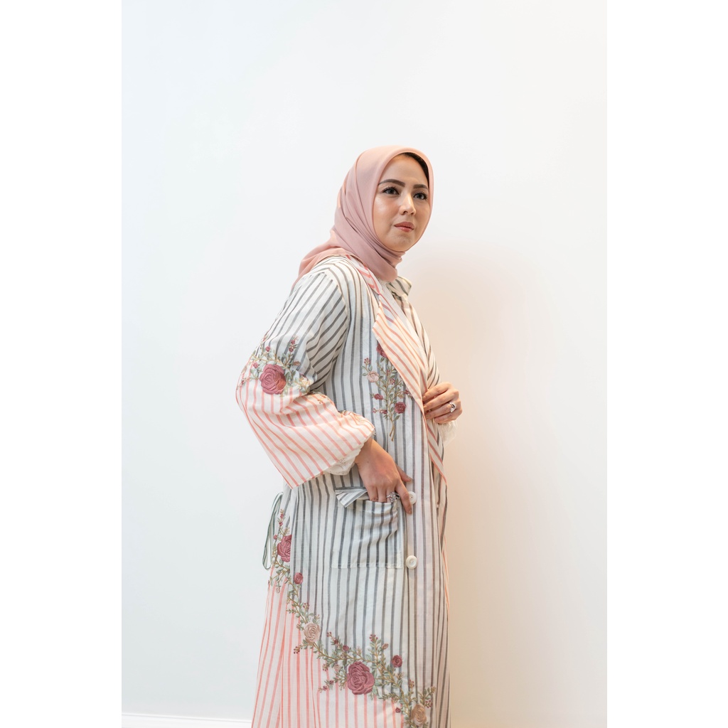 SOORA LONG COAT - AYU DYAH ANDARI