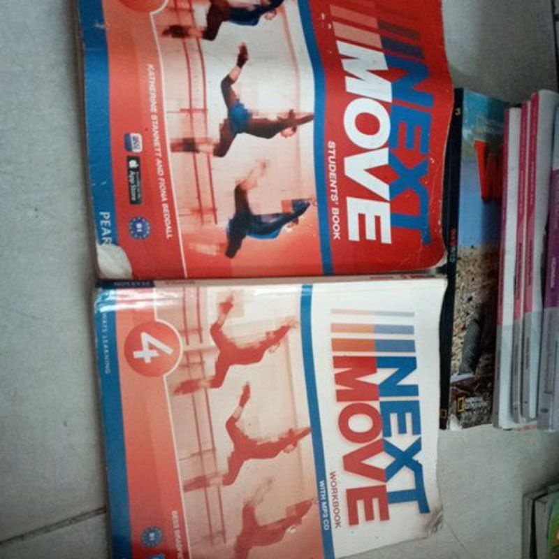 buku textbook dan workbook next move 4
