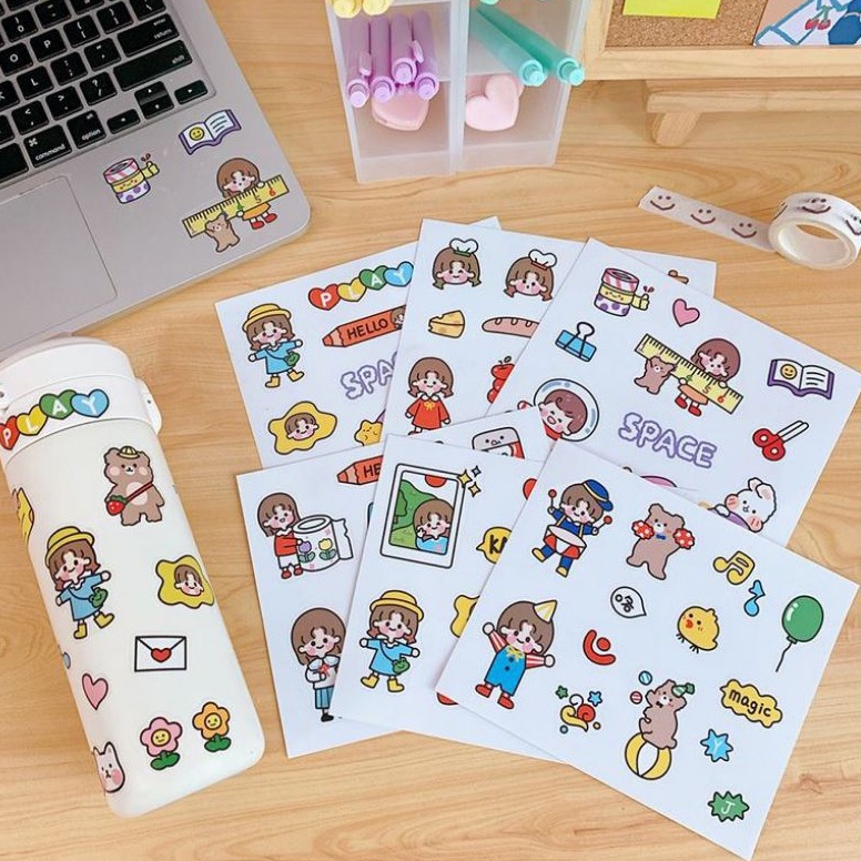 

Stiker Cartoon Girl Bear Space Astronot