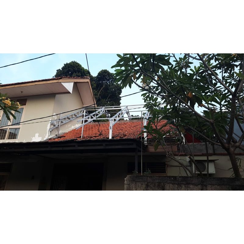 Pemasangan atap alderon twinwall pesanan bpk Ipung Jakarta Selatan