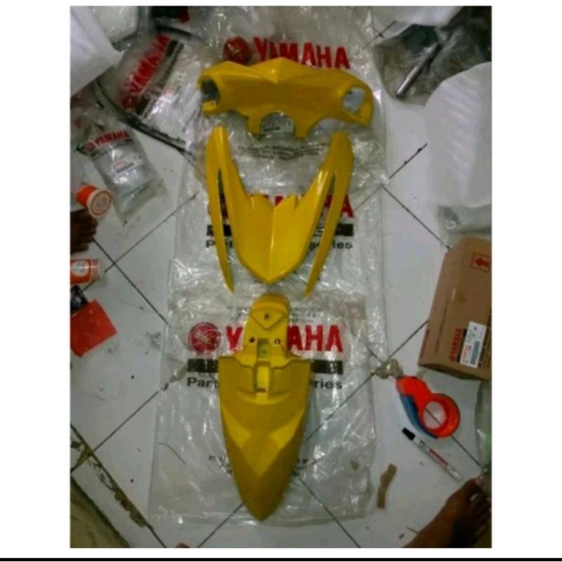 COVER BATOK DEPAN TAMENG PLUS SPAKBOR SLEBOR DEPAN MIO M3 KUNING ORIGINAL YAMAHA PART ASLI 2PH