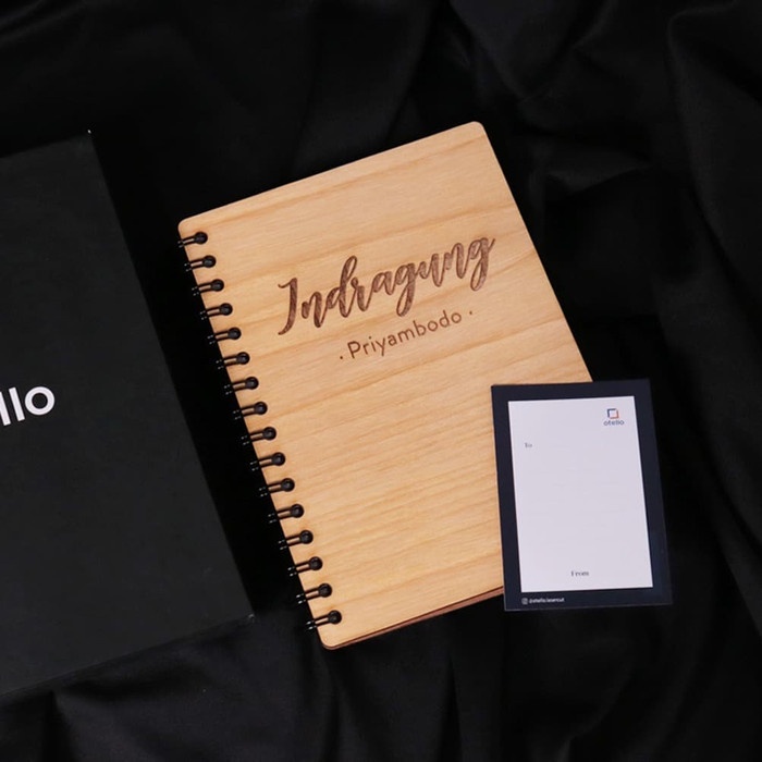 Otello - Gift Set Wooden Notebook | Hadiah Custom Kado Buku Kayu Nama Personalized Gift