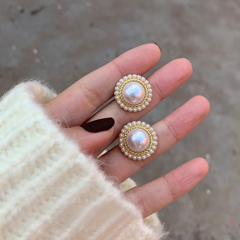 Anting Stud Desain Mutiara Imitasi Gaya Elegan Untuk Wanita