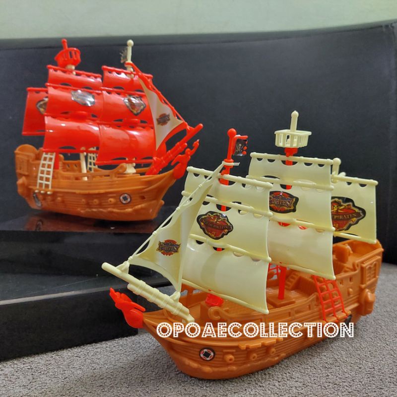Mainan Miniatur Figure Perahu Bajak Laut Kapal Pirates Besar