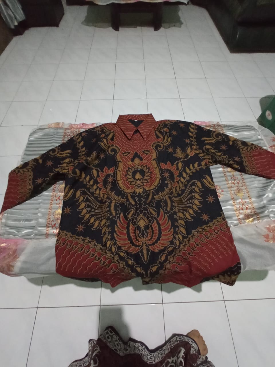 Kemeja Batik Pria Lengan Panjang Pendek Lapis Furing Abangan Merah Batik Solo