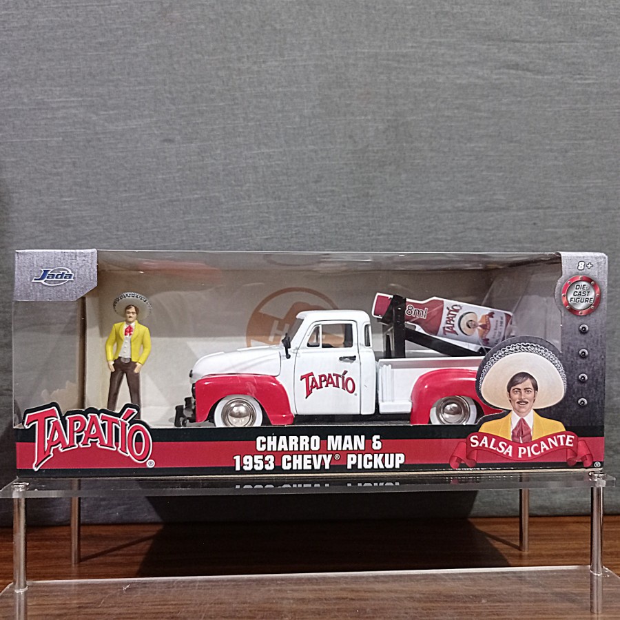 Diecast Mobil Jada 1:24 Charo Man dan 1953 Chevy Pickup Tapatio