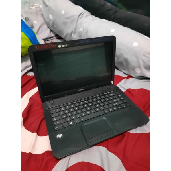 Laptop Toshiba C800D 14" AMD E2-1800 1,7GHz Ram 4GB HDD 500GB Windows 7 Ultimate
