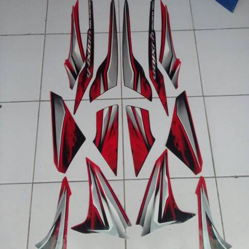 Stiker Vixion old 2011/2012 merah