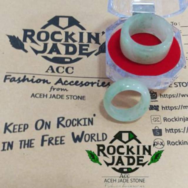 Cincin ring Giok Timun Aceh jadeit jadeite gemstone souvenir kado mewah elegant sosialita