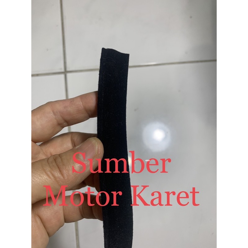 Karet Sapuan Kaca Mobil