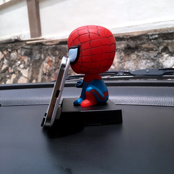 Boneka Figure Miniatur Pajangan Mobil Stand SPIDERMAN Goyang Kepala Shacking Head Toy