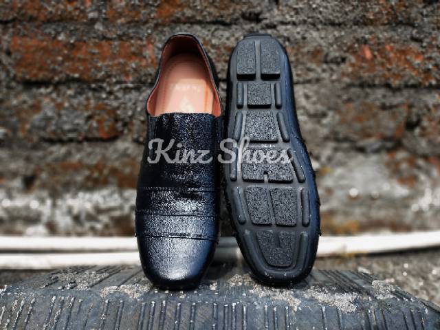 Sepatu slip on pria original Skienz Moccasin kulit