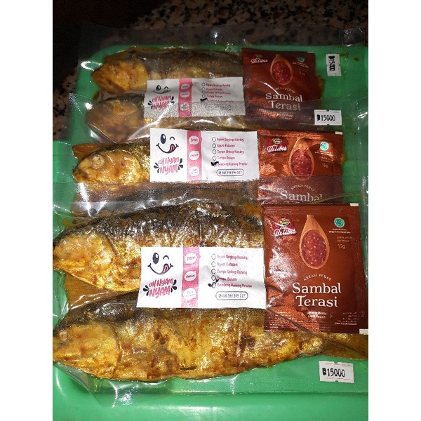

Bandeng Presto 2 ekor+ sambal
