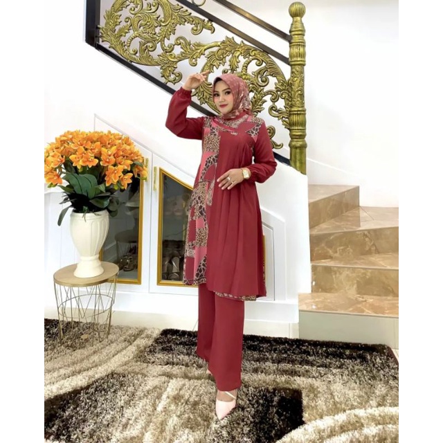 ONE SET AUREL BY BYANCA ORIGINAL IRNA GALLERY