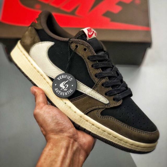 travis scott nike air jordan low