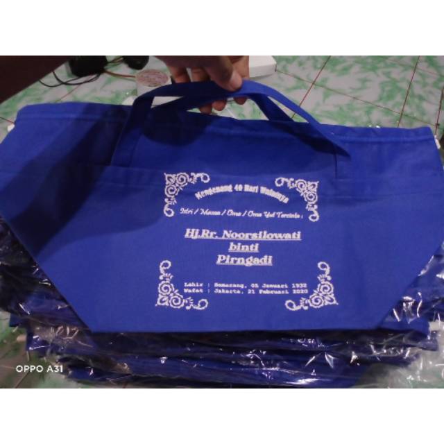 

Tas serut bahan tebal ukuran box 22x22 + box roti