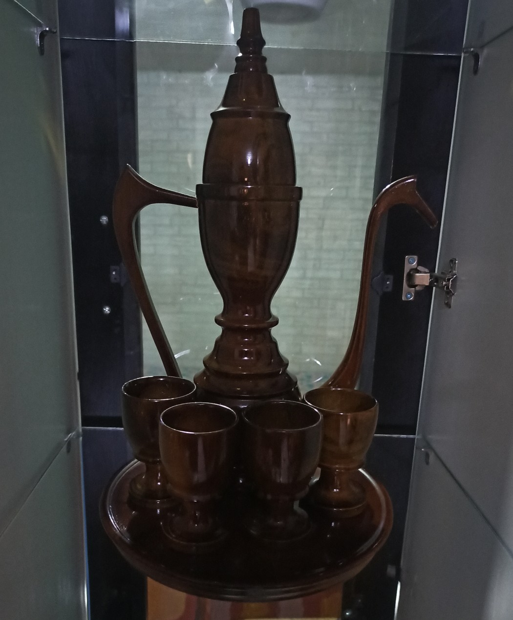 Teko Hias Aladin Dari Kayu Jati