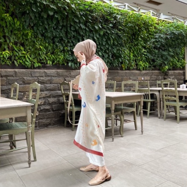 Saba Multipurpose Scarf | scarf outer | outerwear