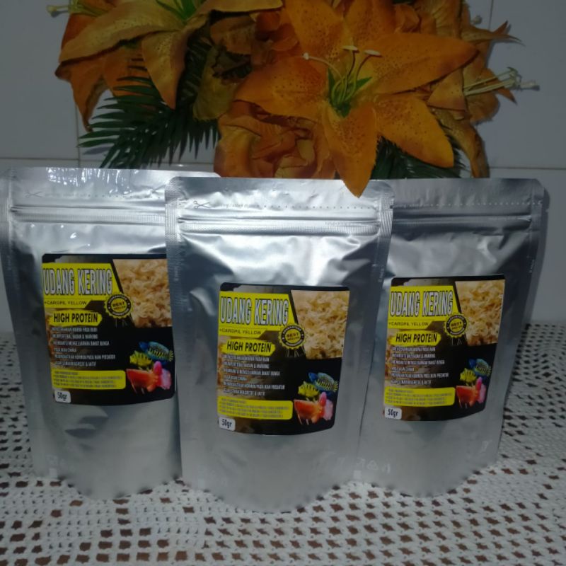Udang Kering 50gr (+Carophyl Yellow)Kualitas Super Pakan Ikan Chana,Arwana,Louhan,Pbass,Oscar