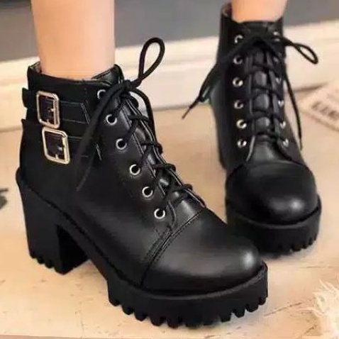 KOREAN SEPATU BOOTS WANITA