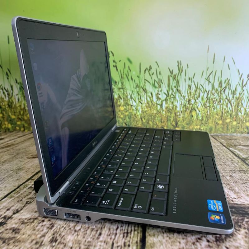 Dell Latitude E 6230 Core i5 Gen 3 RAM 4GB LAPTOP MULUS DDR3