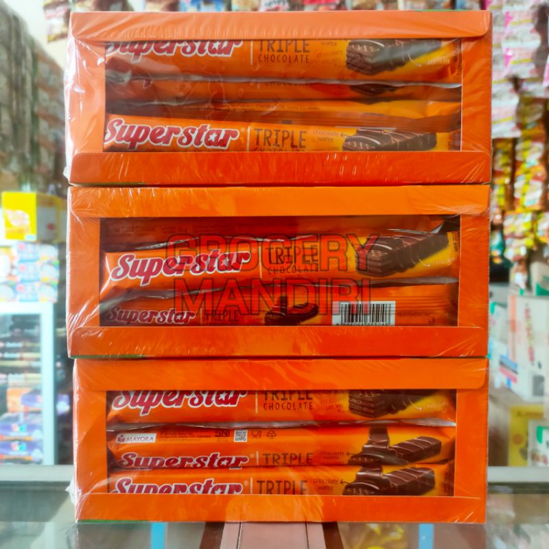 

Superstar Wafer Coklat Triple Chocolate Pak/Box 18 Gram ( 1 Pak/Box x 12 Pcs x 18 Gram )