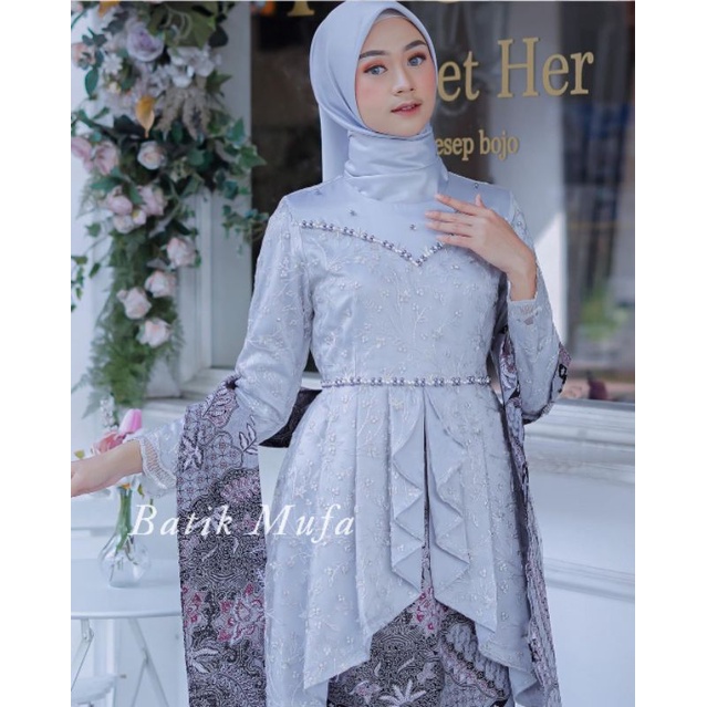 Set Kebaya Couple Laffeya Grey KEBAYA BROKAT KEBAYA KONDANGAN TERBARU KEBAYA WISUDA KEBAYA ABU ABU KEBAYA LAMARAN KEBAYA TUNANGAN