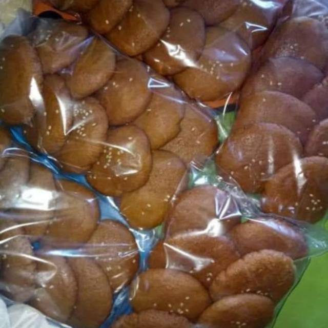 

Kue bagea
