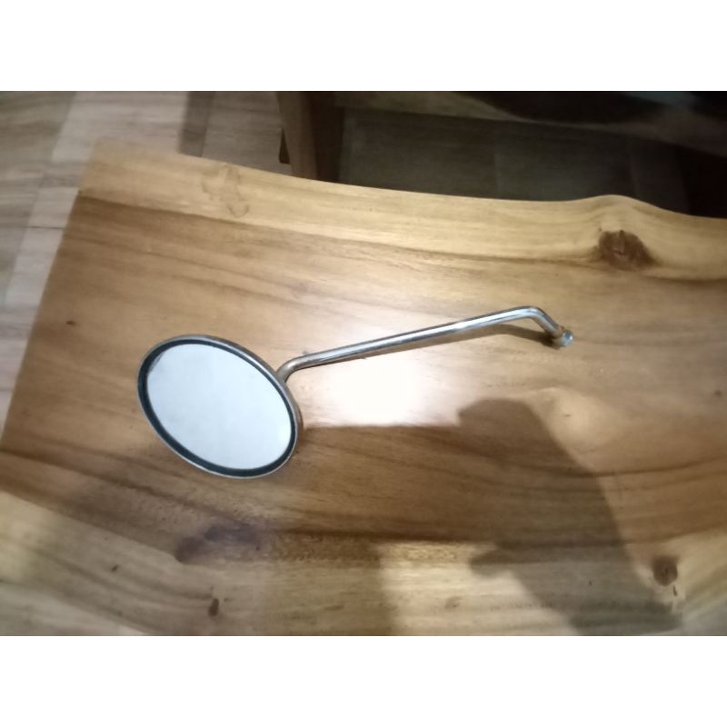 Spion kiri motor tua bulat besi