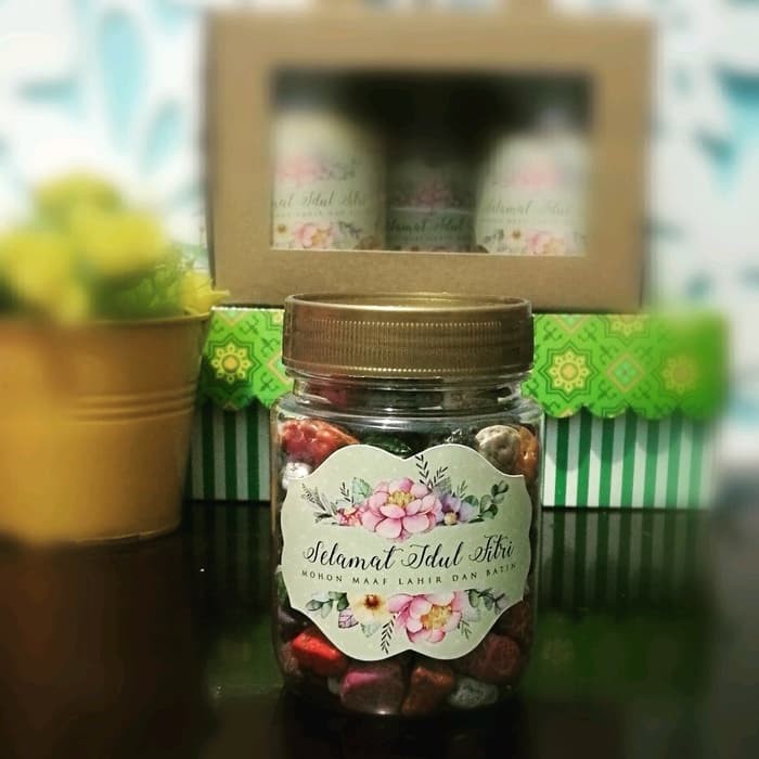 

TERJAMIN parcel paket hemat lebaran 6 cokelat kerikil kacang arab AOJM