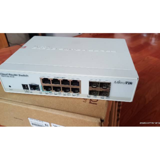 Mikrotik CRS 112-8G-4S-IN