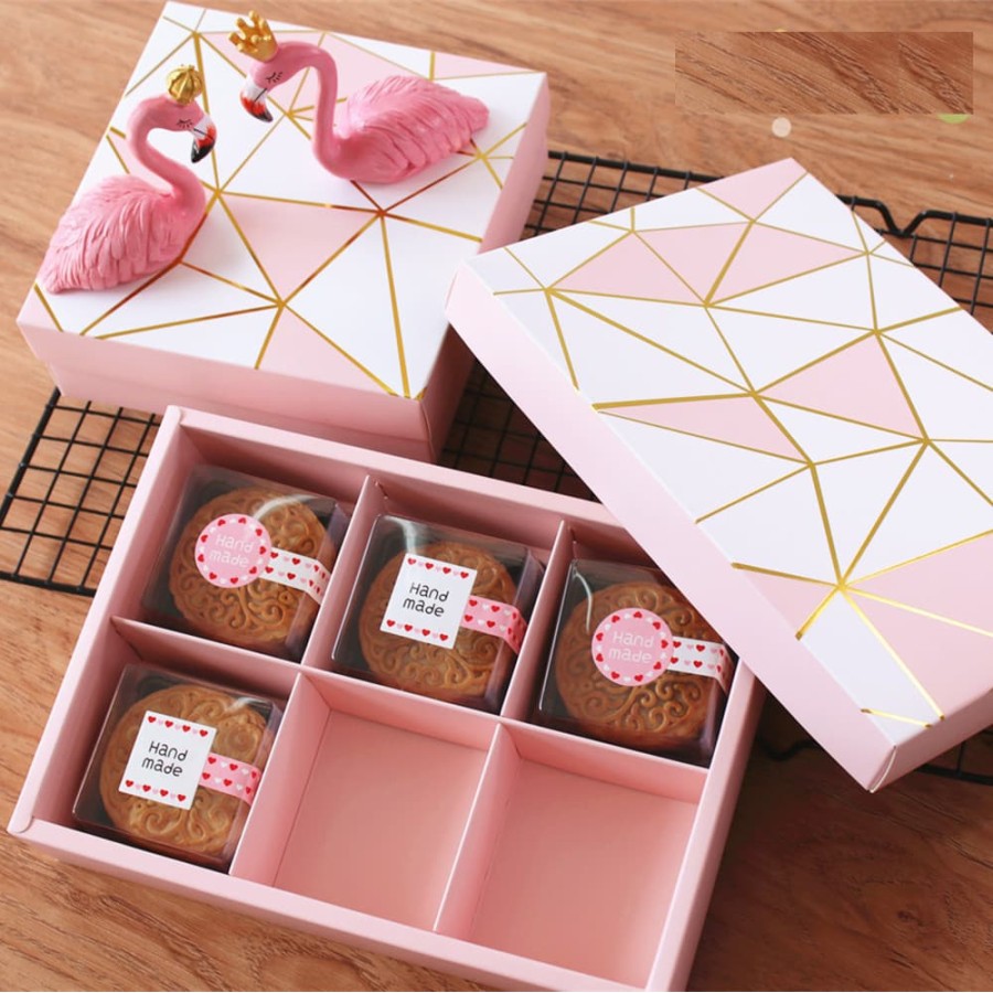 

KOTAK MACAROON KOTAK KUE BULAN BOX KUE KOTAK COKLAT KOTAK SERBAGUNA BOX SOUVENIR KOTAK SEKAT