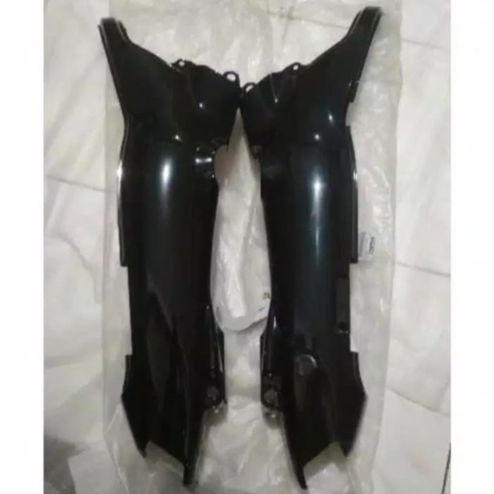 cover body belakang set kanan kiri Kawasaki Kaze Lama original