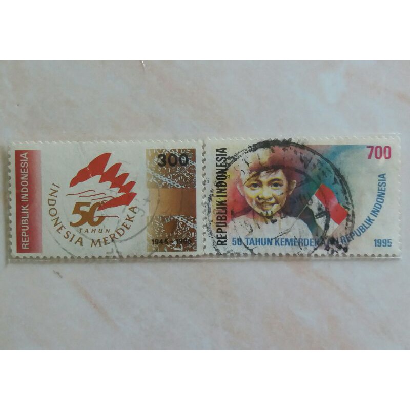 Perangko Set Lengkap Seri 50th Kemerdekaan Republik Indonesia Tahun 1995 2pcs Used