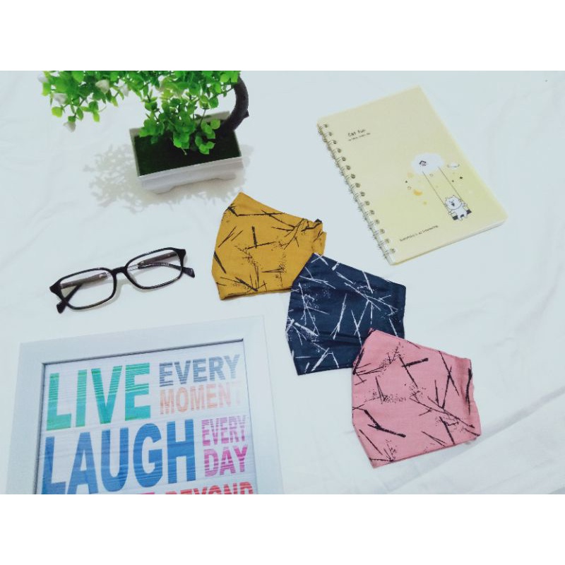 Masker Kain 3ply Katun Jepang Motif Garis Abstrak(bisa disisipkan tissue)