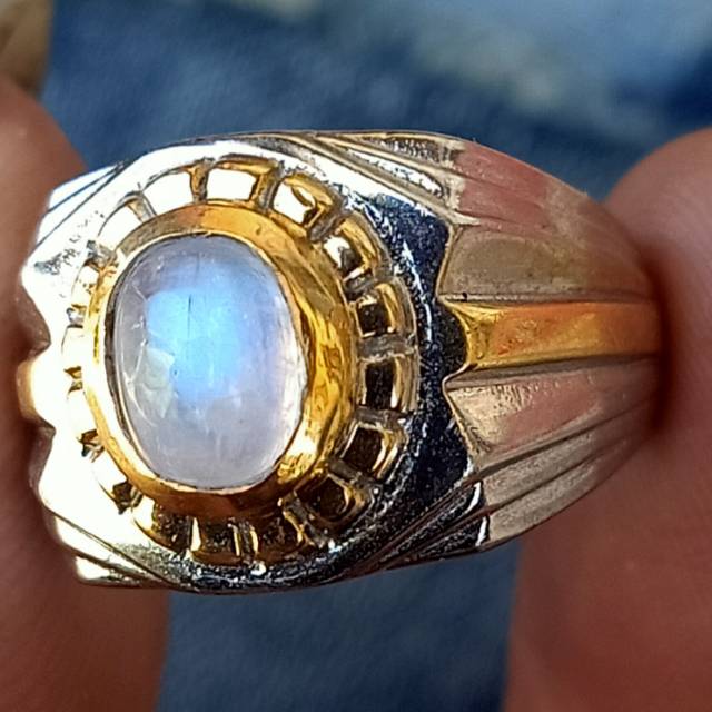 Natural Biduri bulan Ceylon