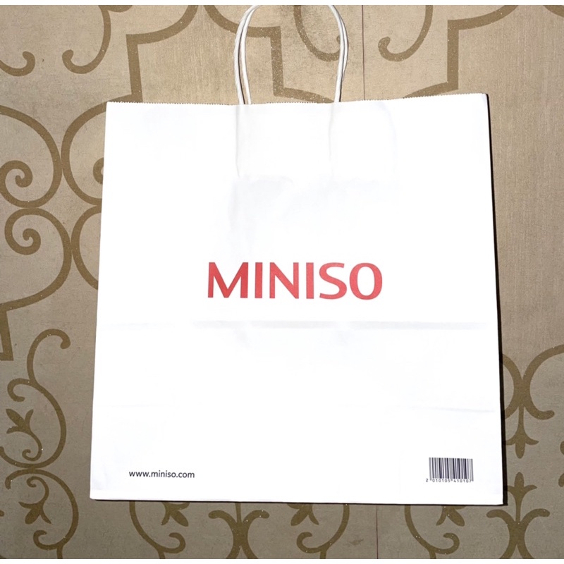 Paper Bag MINISO Original Pembungkus Kado Ukuran Medium ( READY STOCK JKT )