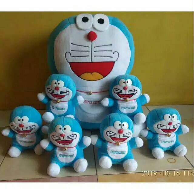 Boneka doraemon jumbo beranak 6